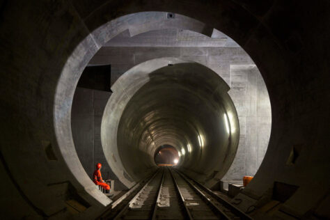 El túnel ferroviari més llarg i profund del món